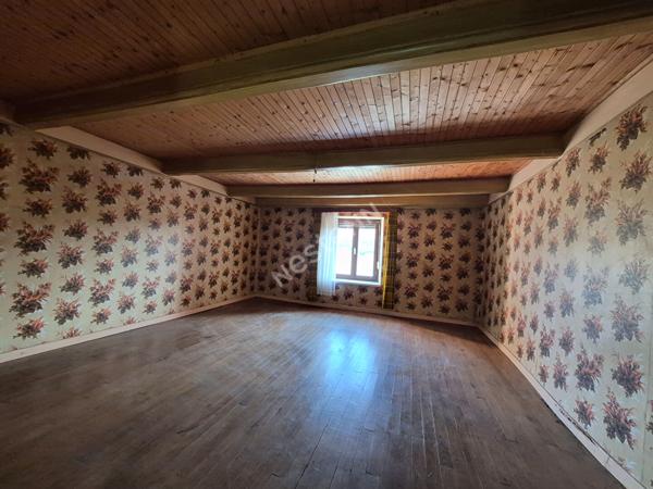 Maison Hallering - 2 chambres -  107 m2-  grange de 150m2- Terrain 2,43 ares