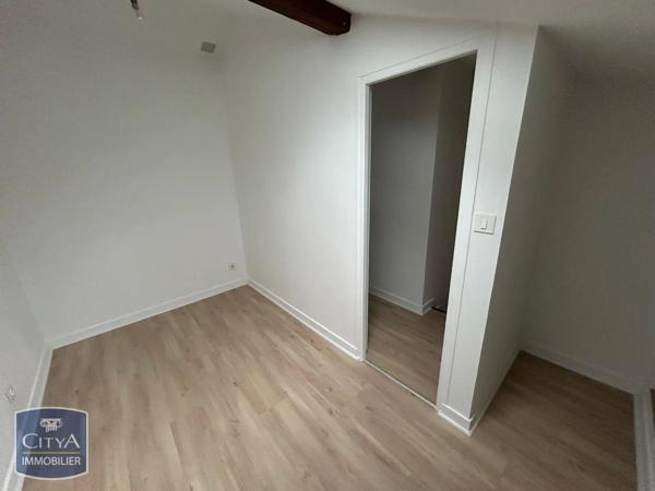 Maison à louer 2 pièces 48.85m² Angoulême (16000)