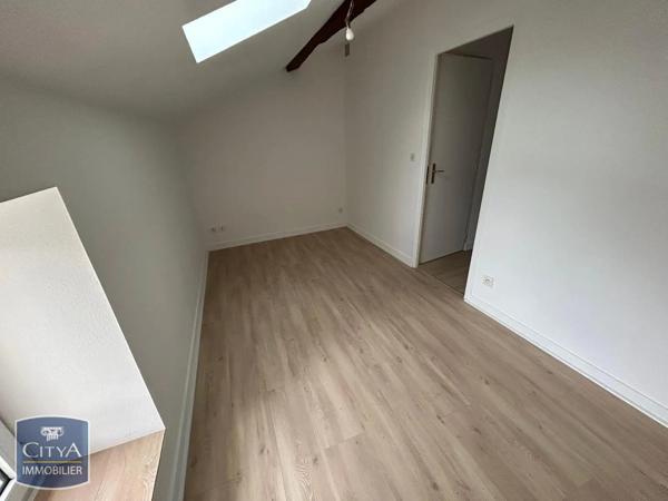 Maison à louer 2 pièces 48.85m² Angoulême (16000)