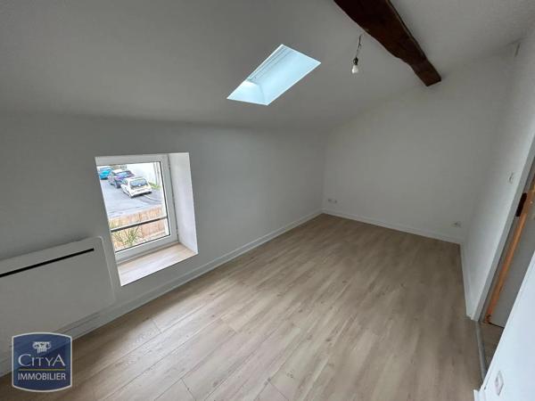 Maison à louer 2 pièces 48.85m² Angoulême (16000)