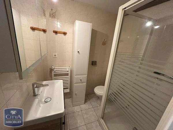 Maison à louer 2 pièces 48.85m² Angoulême (16000)