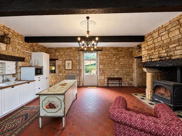 Manoir en pierre, 3 chambres, grenier aménageable, avec Gran