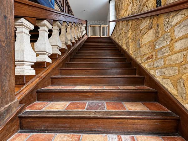 Manoir en pierre, 3 chambres, grenier aménageable, avec Gran
