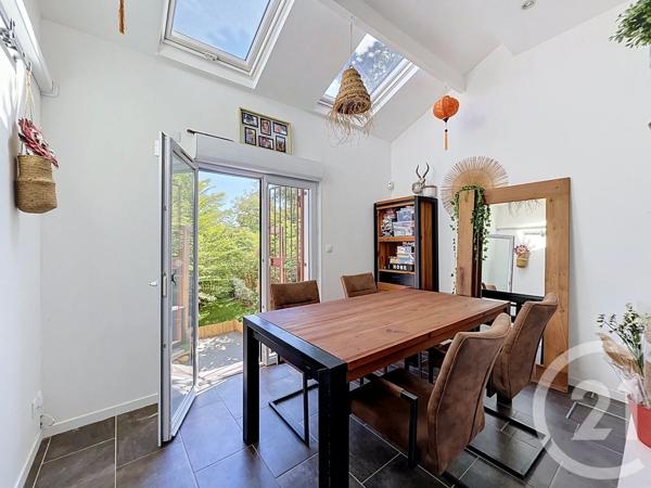Appartement F3 à vendre  3 pièces - 82,42 m 2   SETE  - 34