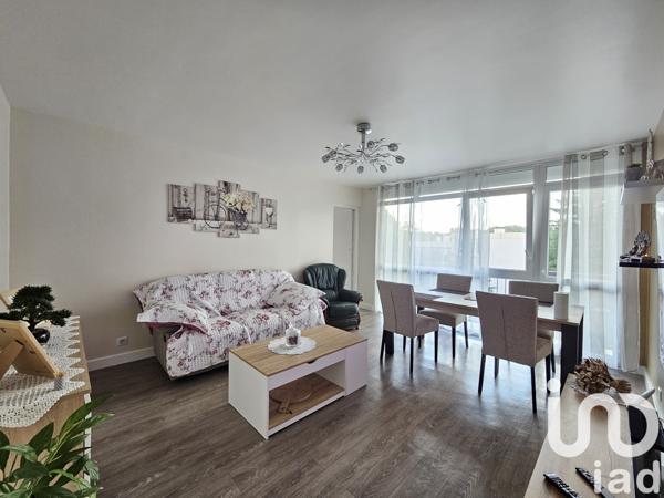 Appartement à vendre 4 pièces 70 m² Boussy-Saint-Antoine