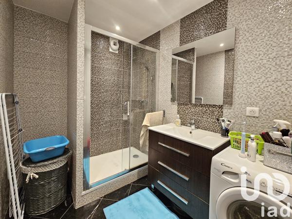 Appartement à vendre 4 pièces 70 m² Boussy-Saint-Antoine