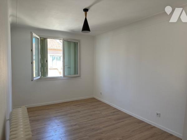 Immeuble à vendre à Argenteuil (95100) en Val-d'Oise (95), 7 logements, 13 boxes et 3 parkings