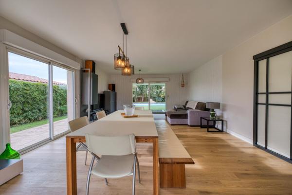 Villa contemporaine à 10 minutes des plages