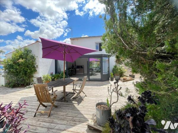 Maison de 144m²  6 pièces