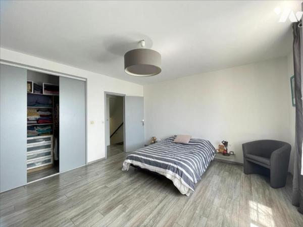 Maison de 144m²  6 pièces