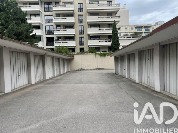 Parking à vendre 14 m² Lyon 4