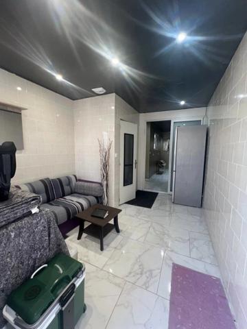 Vente                                                      Maison
                        
                     4 pièces                      110 m2                     à Perpignan