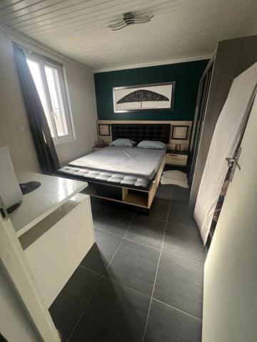 Vente                                                      Maison
                        
                     4 pièces                      110 m2                     à Perpignan