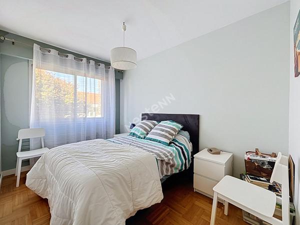 Maison plain pied 7 pièces à vendre à Rezé - La Houssais, 134 m², 3 chambres + mezzanine