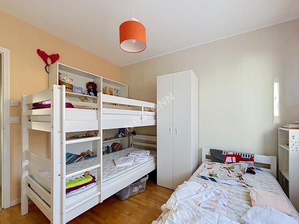 Maison plain pied 7 pièces à vendre à Rezé - La Houssais, 134 m², 3 chambres + mezzanine
