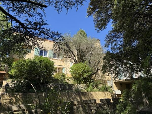 Villeneuve-lès-Avignon (30400) Maison familiale