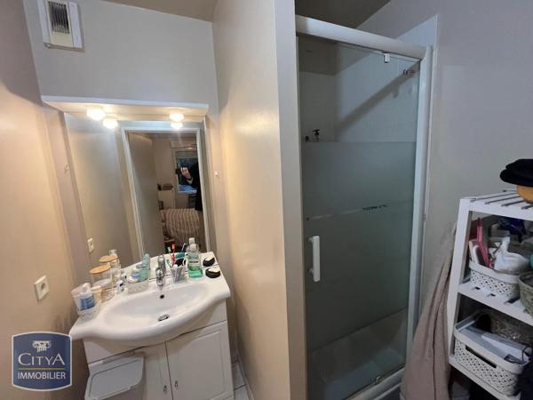 Appartement à louer 2 pièces 47.67m² Tours (37100)