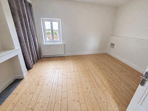 Appartement Soucieu En Jarrest 2 pièce(s) 76.75 m2