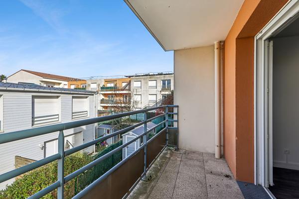 Appartement Romainville 3 pièces avec balcon