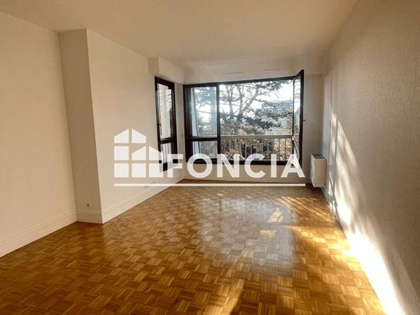 À vendre Appartement 3 pièces 65.67 m² - Versailles 78000