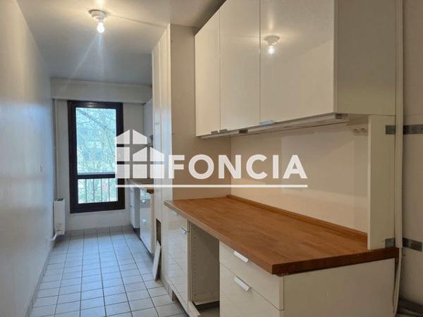 À vendre Appartement 3 pièces 65.67 m² - Versailles 78000