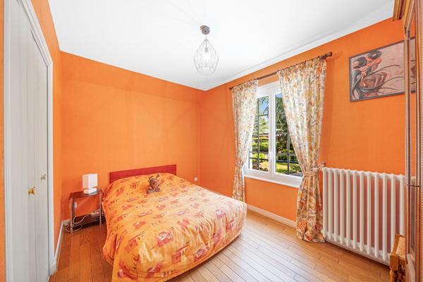 Belle propriété de 274 m² à Givry avec vue sur le vignoble