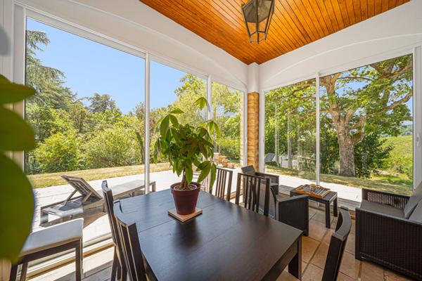 Belle propriété de 274 m² à Givry avec vue sur le vignoble