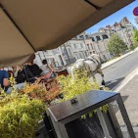 Dpt Loir et Cher (41), à vendre BLOIS immeuble Coeur de Ville