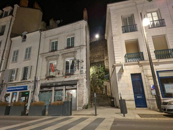 Dpt Loir et Cher (41), à vendre BLOIS immeuble Coeur de Ville
