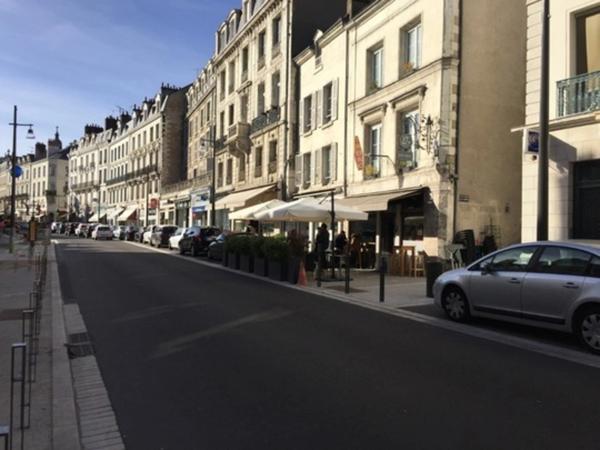 Dpt Loir et Cher (41), à vendre BLOIS immeuble Coeur de Ville