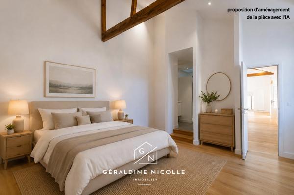 Maison de ville au pied des remparts  - 170m2 - plein centre - VANNES