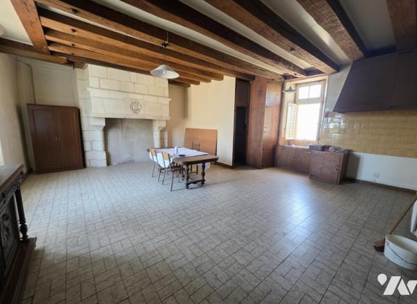 CHANÇAY (37210) – Élégante propriété ancienne de caractère au cœur de la Touraine