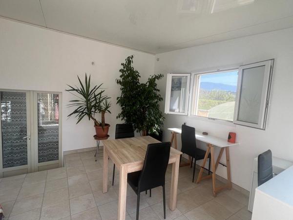 Maison Familiale en Campagne Modene