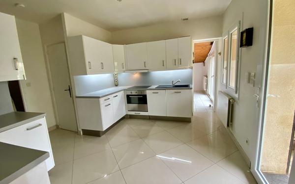 Maison à vendre    3 pièces •  Tournefeuille