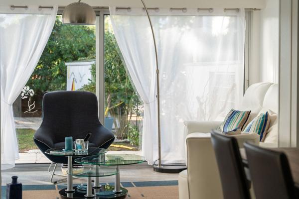 CHARMANTE VILLA ANNEES 50 A 450 METRES DE LA PLAGE DE FONCILLON