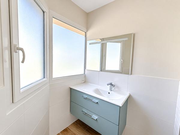 Maison contemporaine T5 de 238 m² avec garage sur un terrain de 5 000 m² , Vieille toulouse