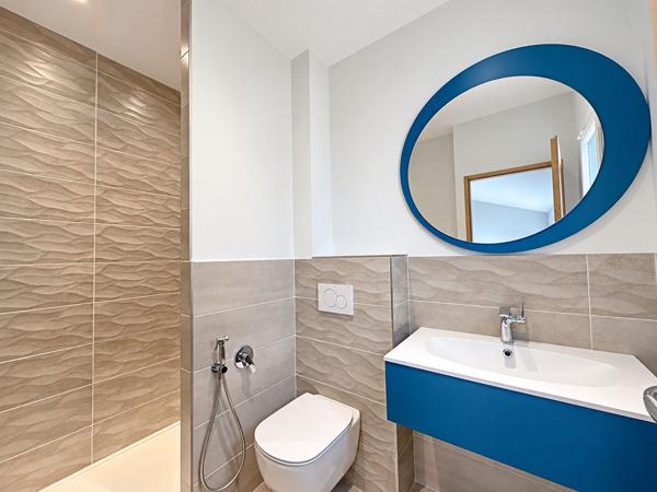 Maison contemporaine T5 de 238 m² avec garage sur un terrain de 5 000 m² , Vieille toulouse