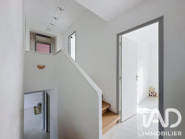 Maison à vendre 6 pièces 118,34 m² Nîmes