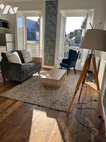 2234  - MORLAIX - 3EME ETAGE - APPARTEMENT RENOVE DE 46M² CENTRE VILLE
