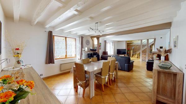 MAISON GRAND CONFORT 9 pièces 220 m2 Prix 350 000