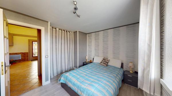 MAISON GRAND CONFORT 9 pièces 220 m2 Prix 350 000