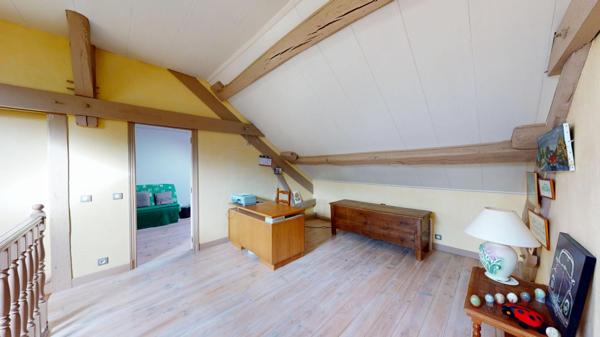 MAISON GRAND CONFORT 9 pièces 220 m2 Prix 350 000