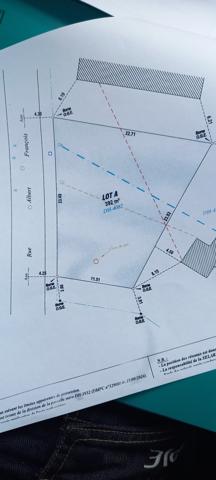 Terrain
        
        - 392 m² 189 000 € *