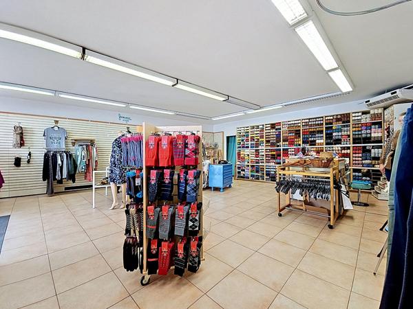 Local commercial lumineux de 73 m² au coeur de Cazères