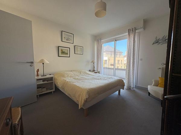 A VENDRE Angers CATHO appartement de type 3 de 85m² avec garage, cave dans résidence avec ascenseur