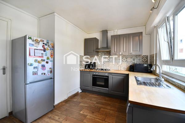 Bel et grand appartement de 6 pièces ! Ravalement réglé par le vendeur !