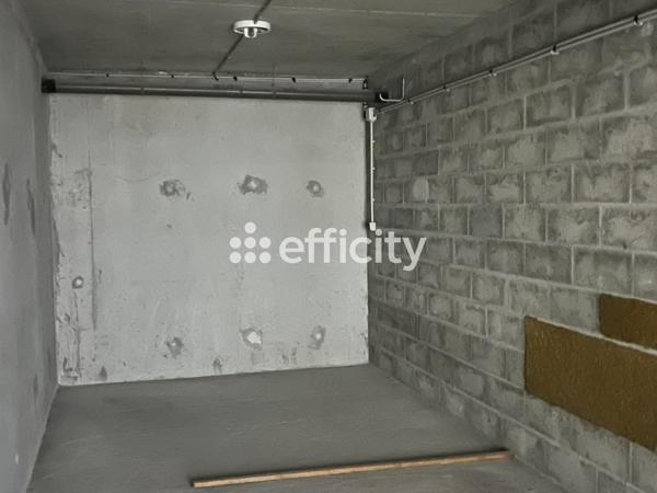 Parking - 25 m²