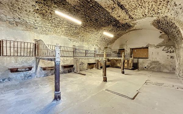 Maison à louer    6 pièces •  Malauzat