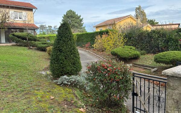 Maison à louer    5 pièces • 130,21 m2 La Tour-de-Salvagny