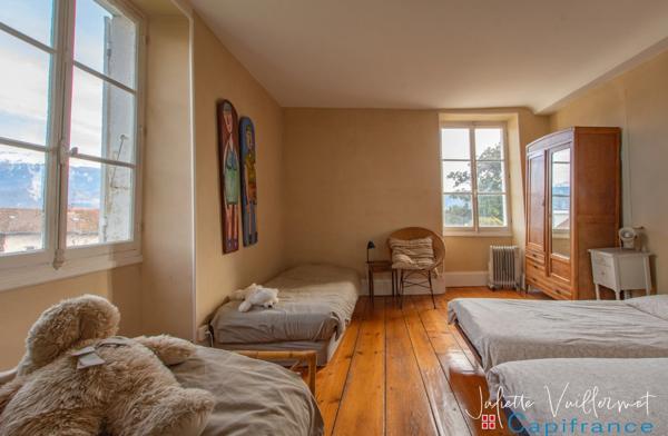 VOIRON (38500) : Maison de maître